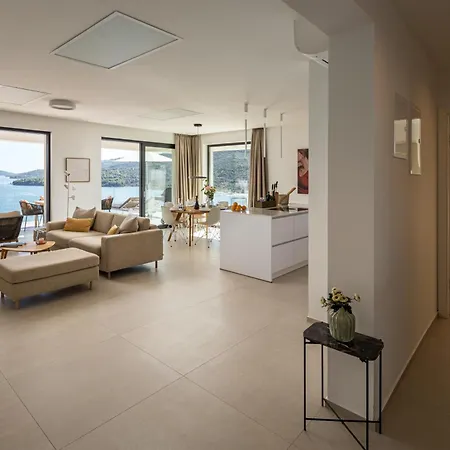 Luxury Sea View Penthouse 